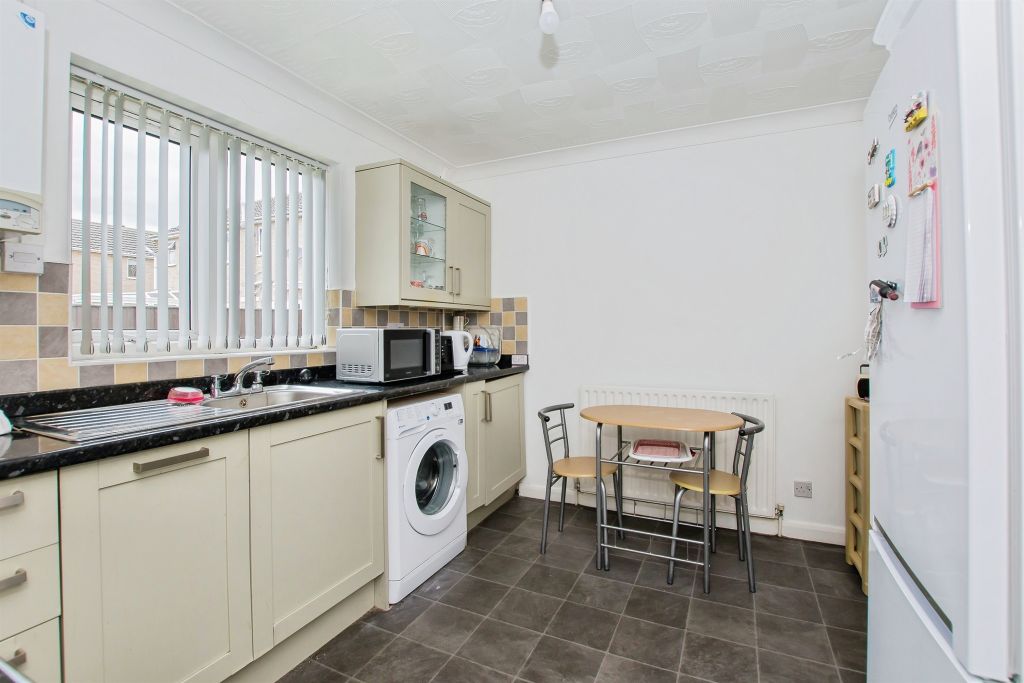 Property photo 2 of 24