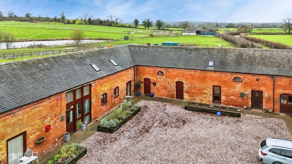 Property photo 1 of 22 Front