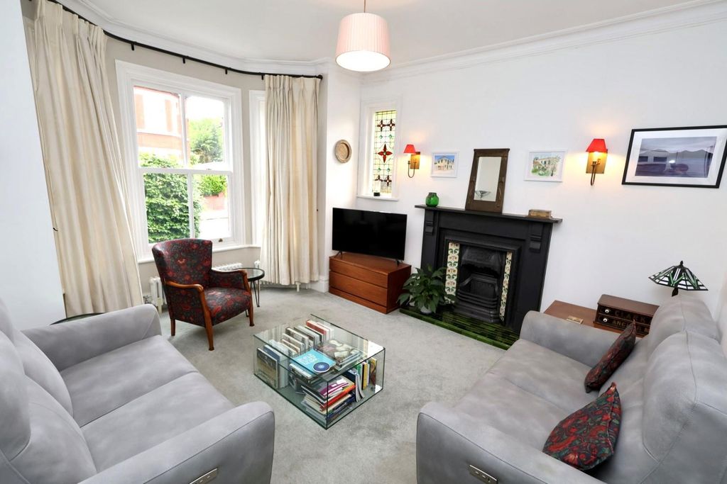 Property photo 2 of 31 19.Jpg