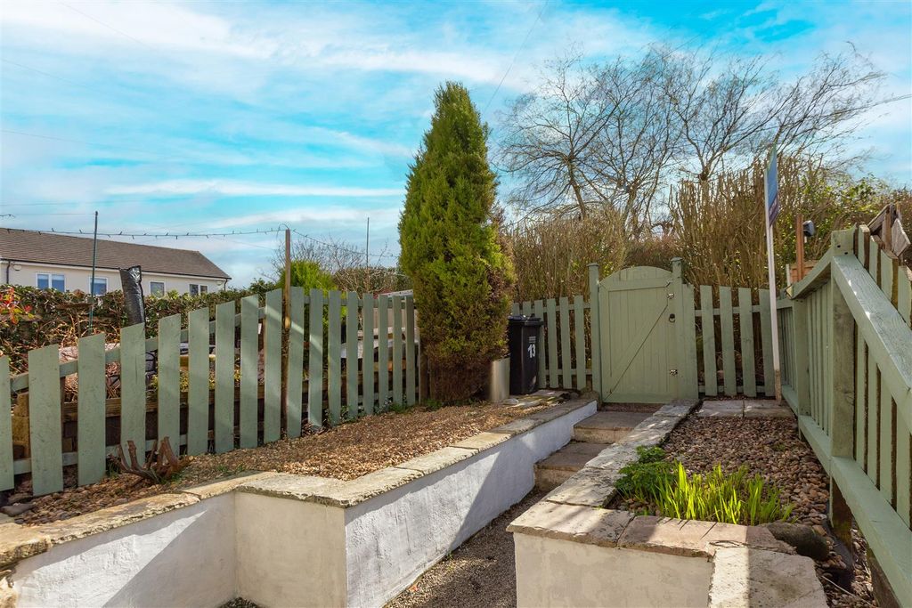 Property photo 2 of 15