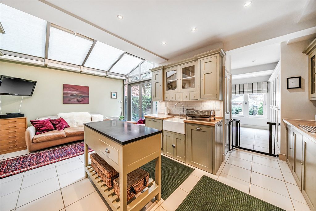 Property photo 3 of 28 Picture No. 30