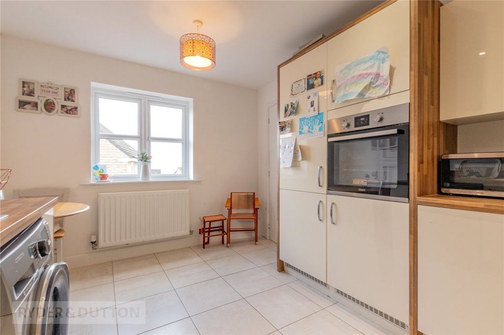 Property photo 3 of 20 Kitchen Diner