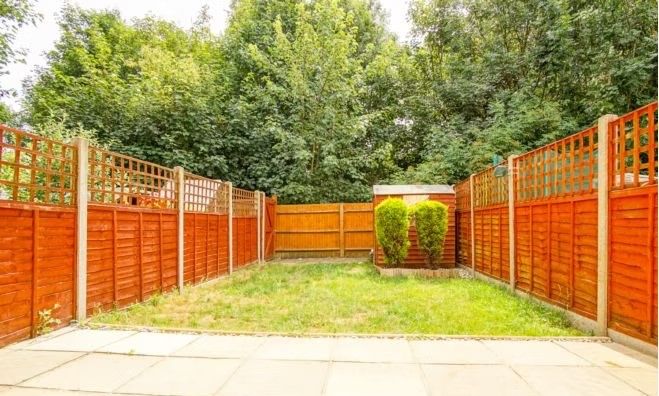 Property photo 2 of 9 Photo 5