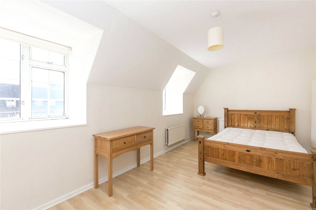 Property photo 3 of 6