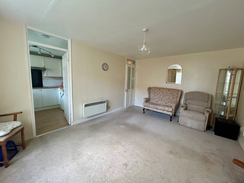 Property photo 3 of 13