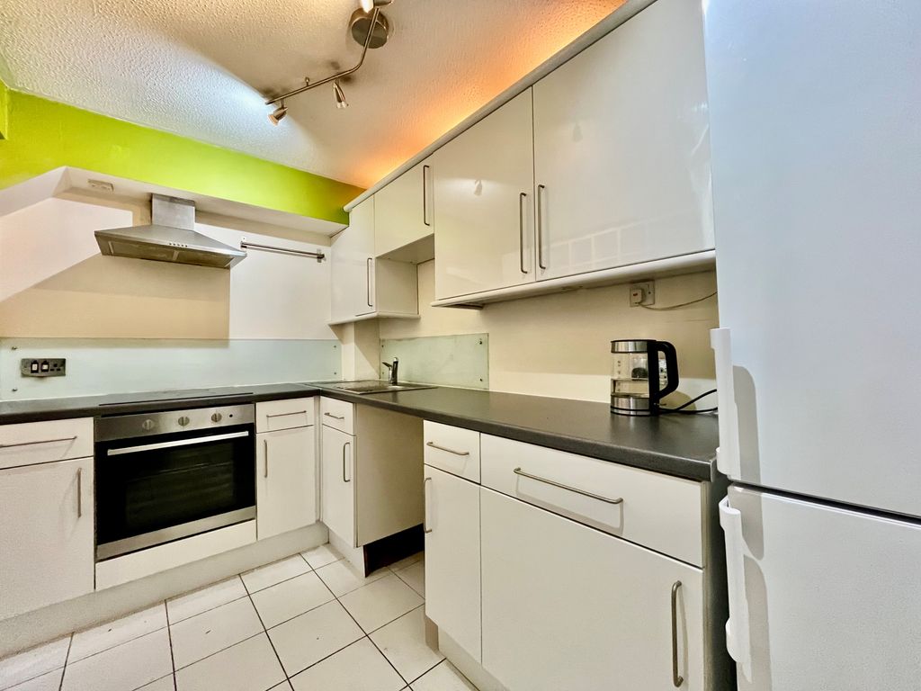 Property photo 2 of 7 Image