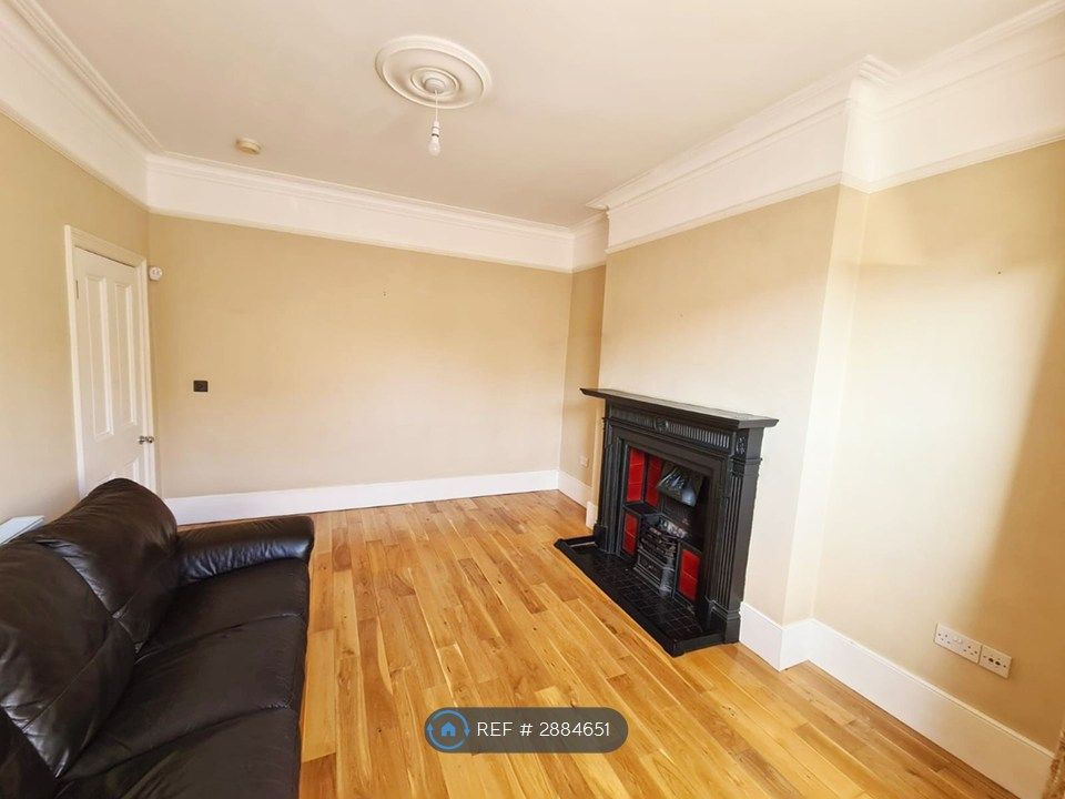 Property photo 3 of 28 Downstairs Front Room