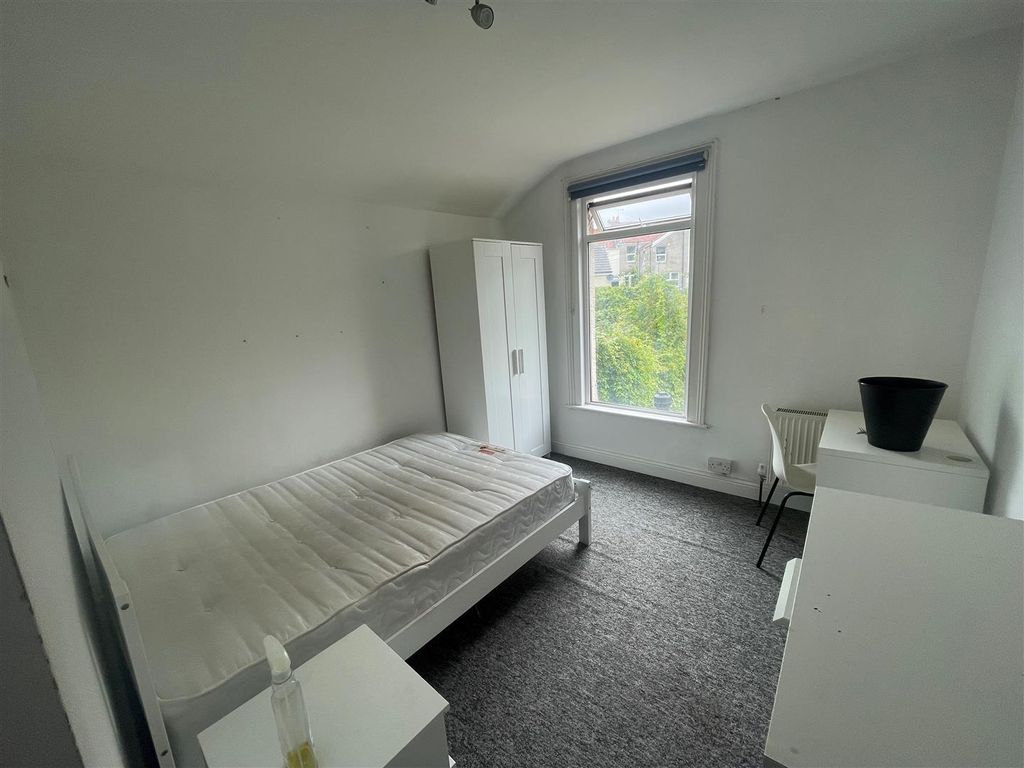 Property photo 1 of 6 5.Jpg