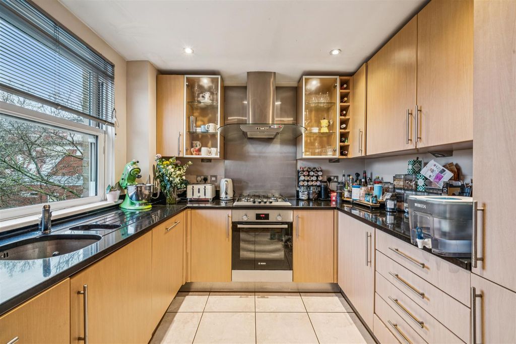 Property photo 3 of 16 13.Jpg