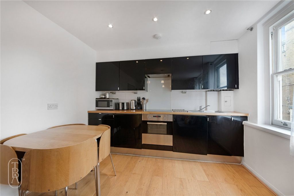 Property photo 3 of 6 Picture No. 05