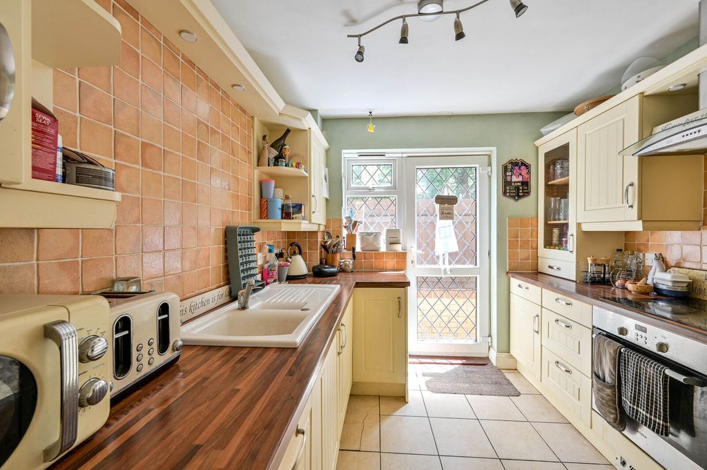 Property photo 3 of 13
