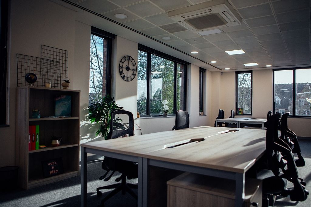 Property photo 2 of 7 Office