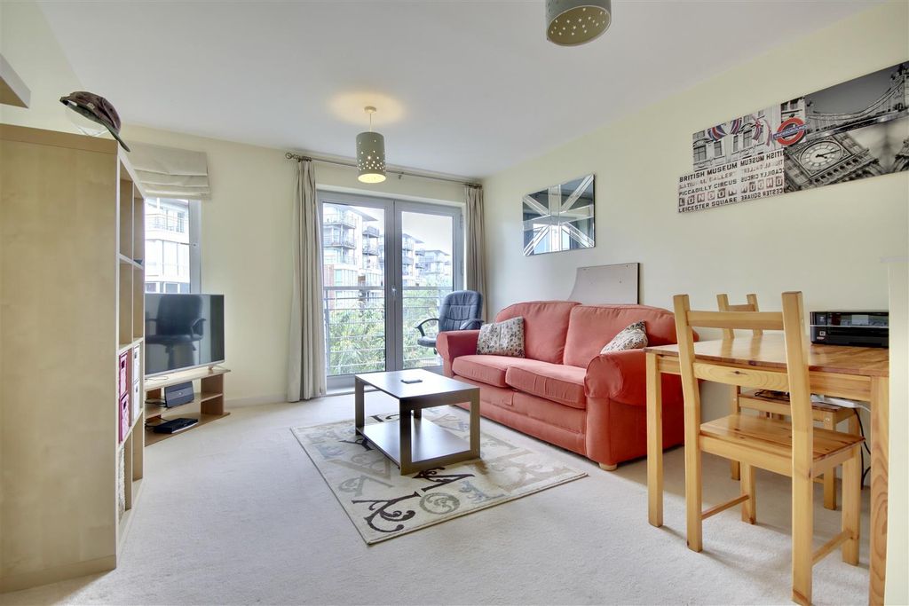 Property photo 2 of 7 21C5De54-D7CD-44A2-Bff5-C9B6Dd5C963C_1_201_A.Jpeg
