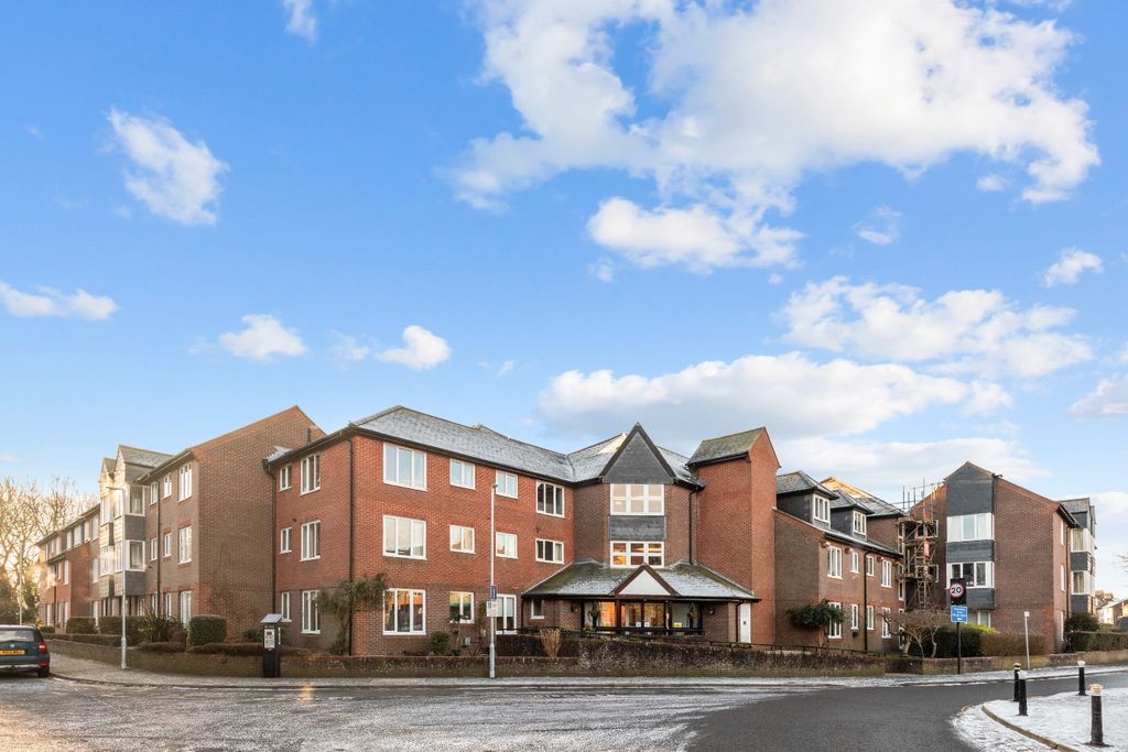 Property photo 1 of 11 4139911