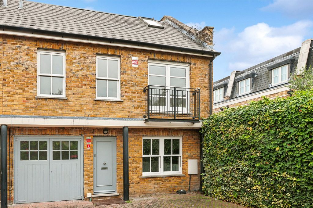 Property photo 1 of 14 External