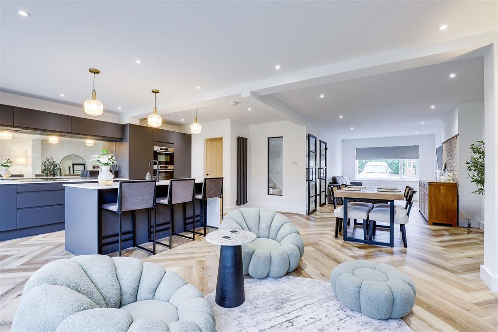 Property photo 2 of 30 Img_6067-Img_6071.Jpg