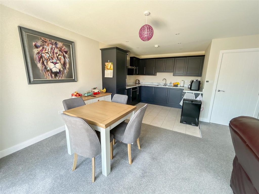 Property photo 2 of 13 Kitchen/Diner