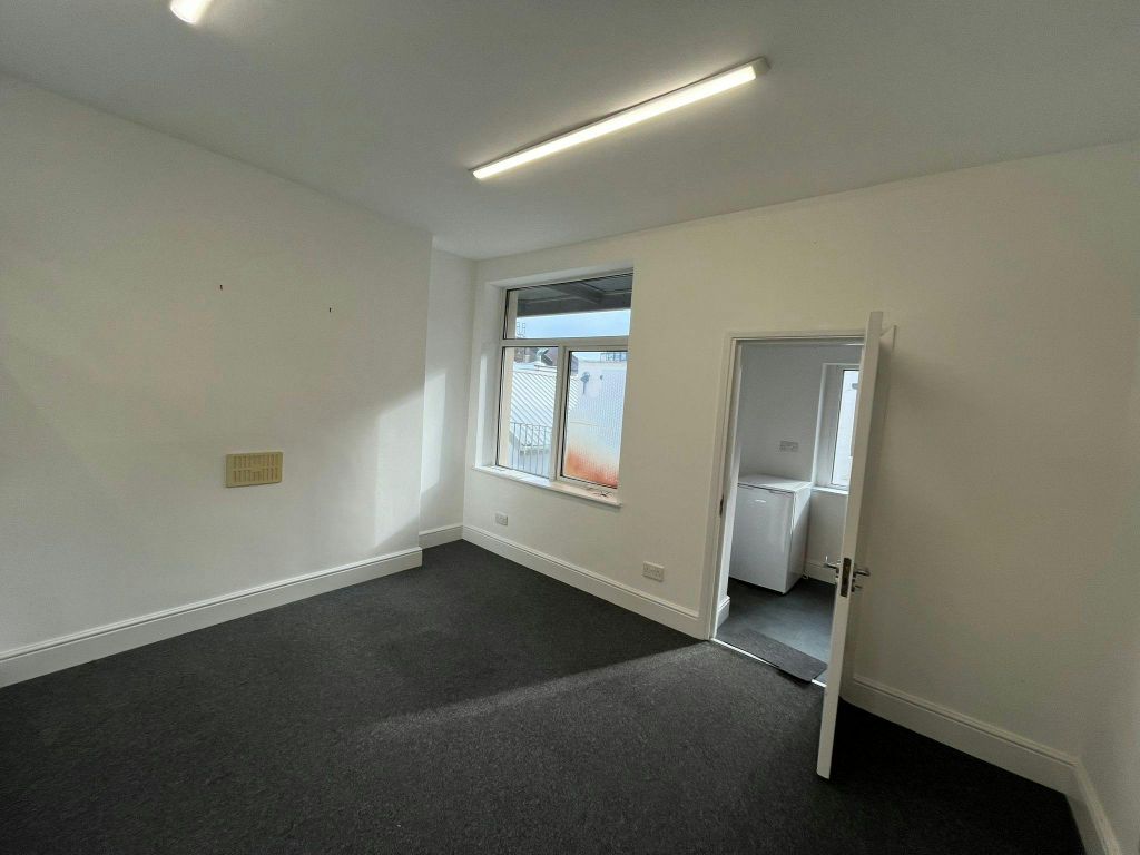 Property photo 3 of 6 Whatsapp Image 2026-02-11 At 16.22.41.Jpeg