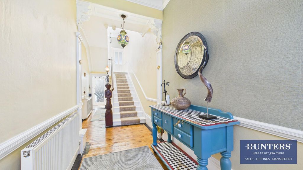 Property photo 2 of 29 Hallway