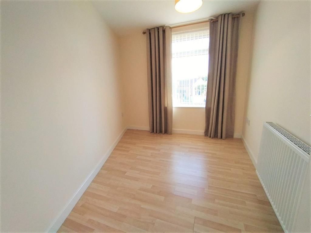 Property photo 3 of 4