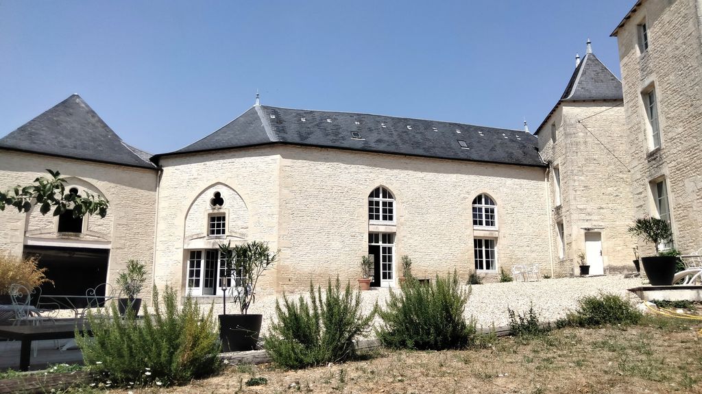 Property photo 1 of 10