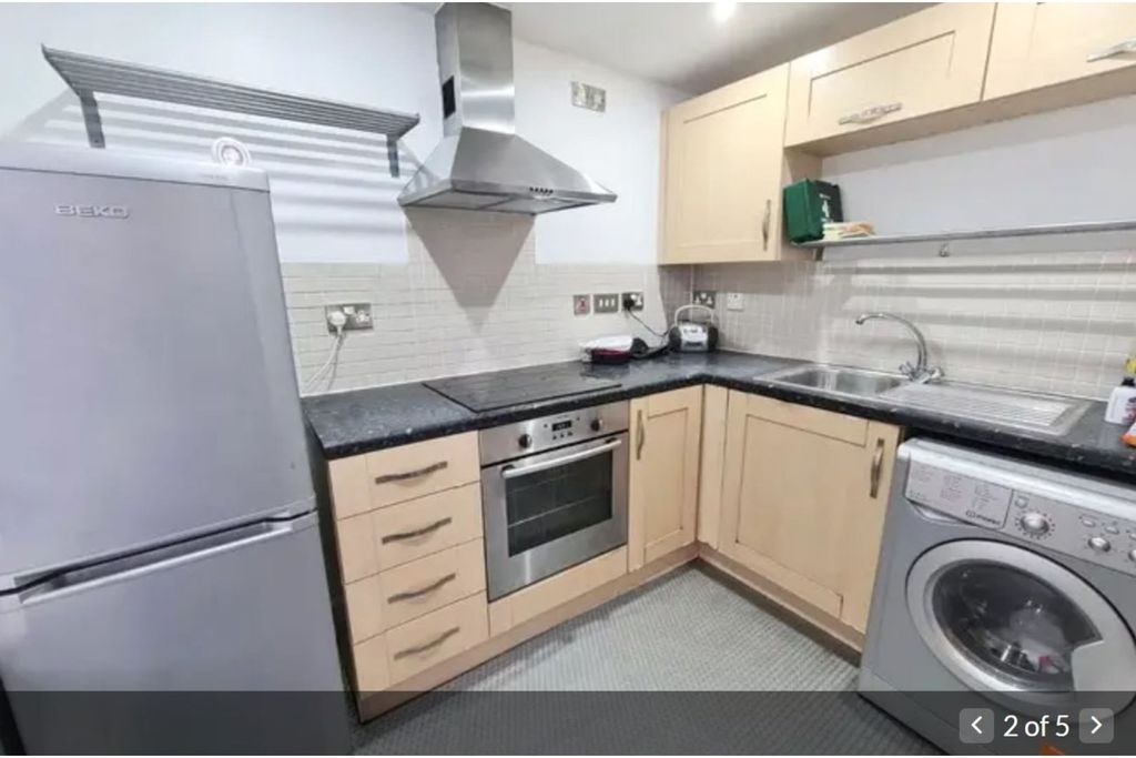 Property photo 3 of 6