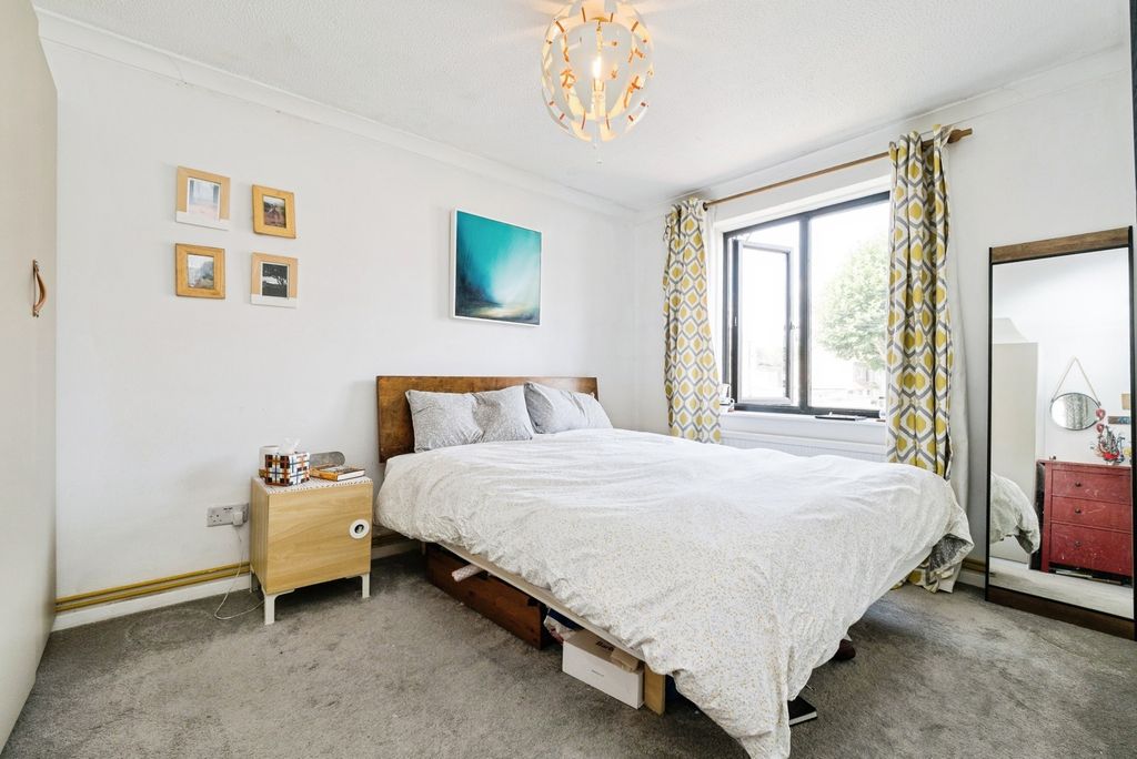 Property photo 3 of 23 Pbox-Img.Jpg