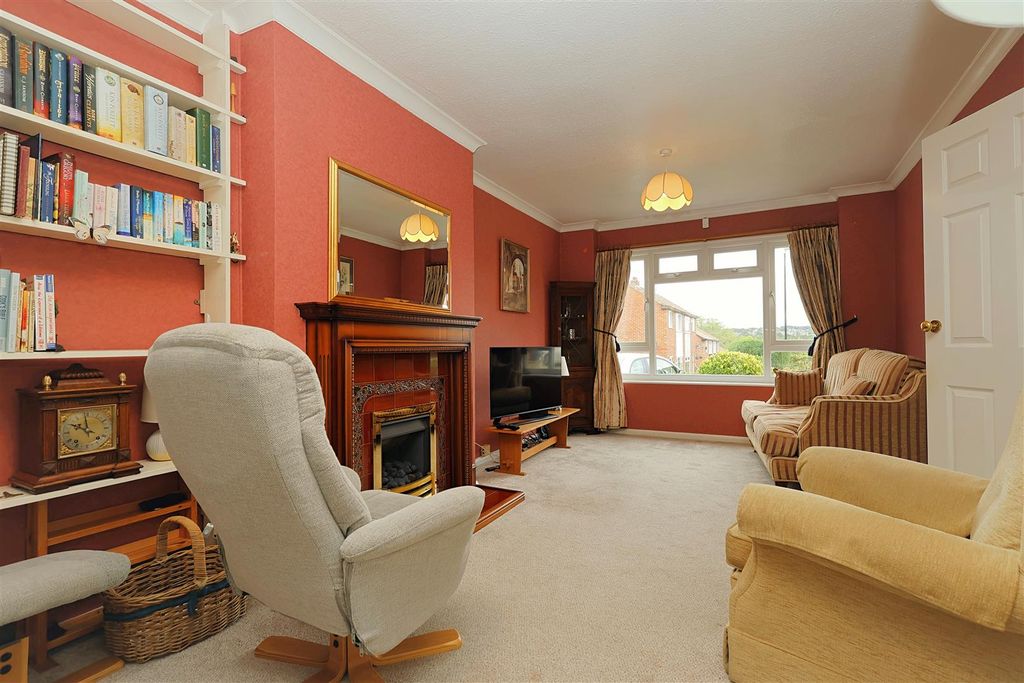 Property photo 2 of 18 Living Room