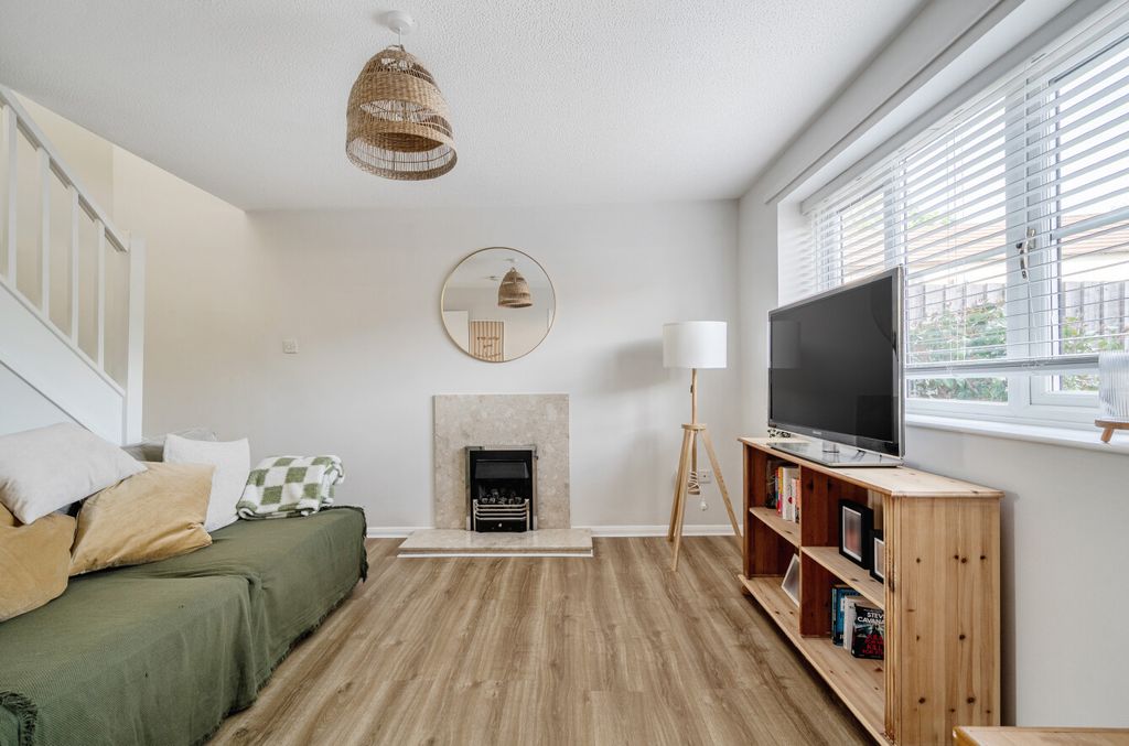 Property photo 1 of 15 1453129-11-69F250...