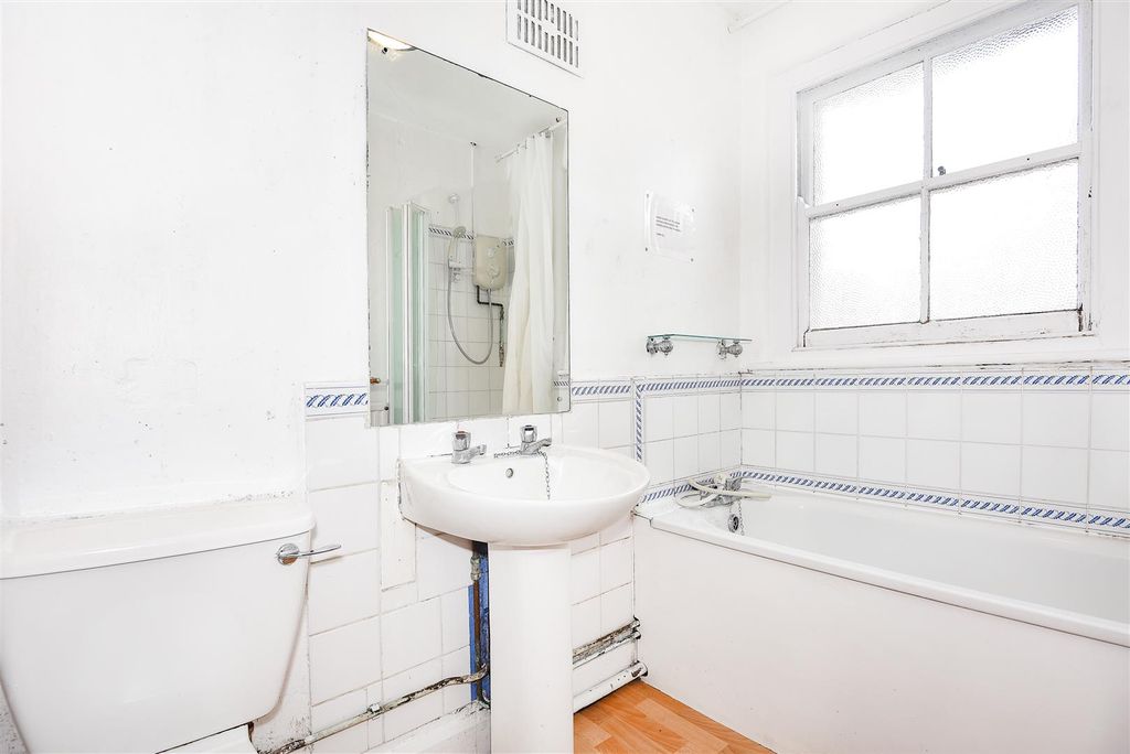 Property photo 2 of 8 204491 (8).Jpg