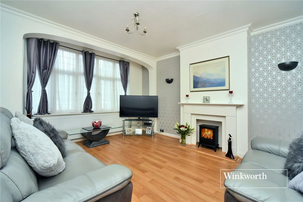 Property photo 2 of 19 Picture No. 25