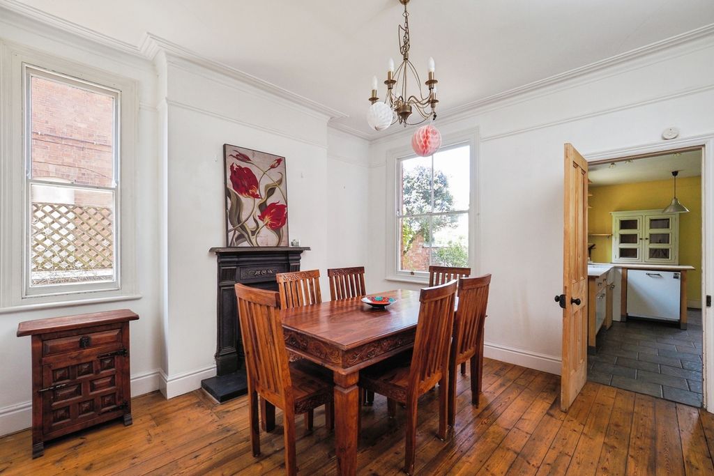 Property photo 2 of 27 Pbox-Img.Jpg