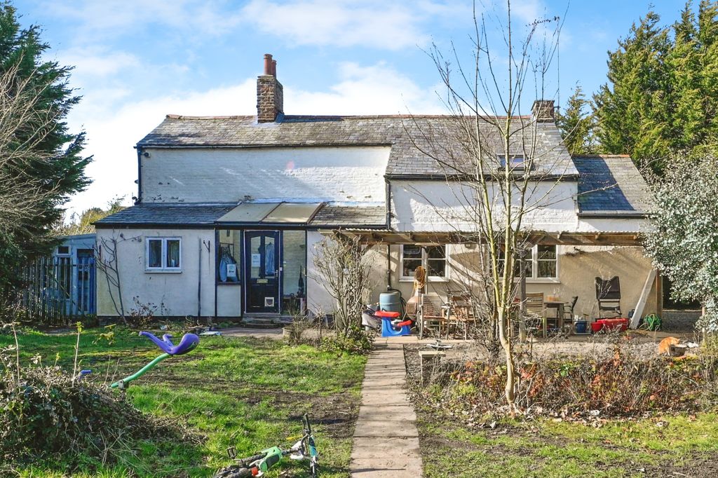 Property photo 2 of 17 Photography