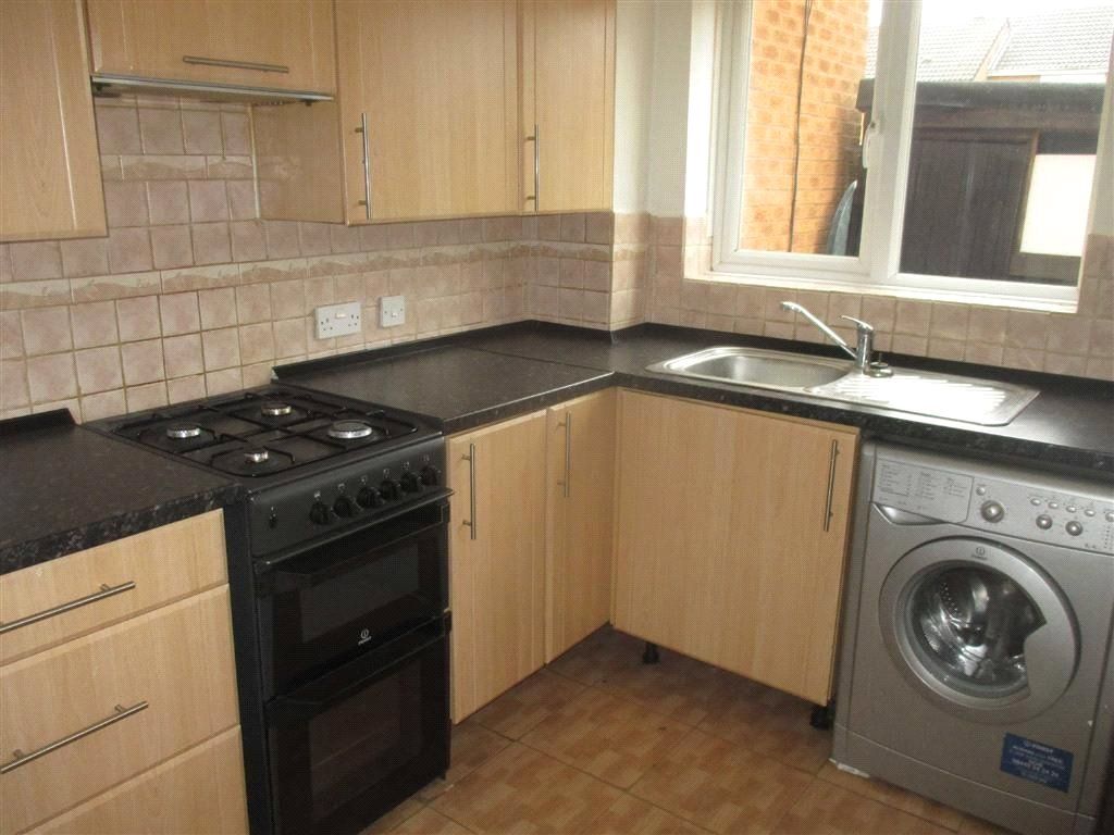 Property photo 1 of 5 Kitchen