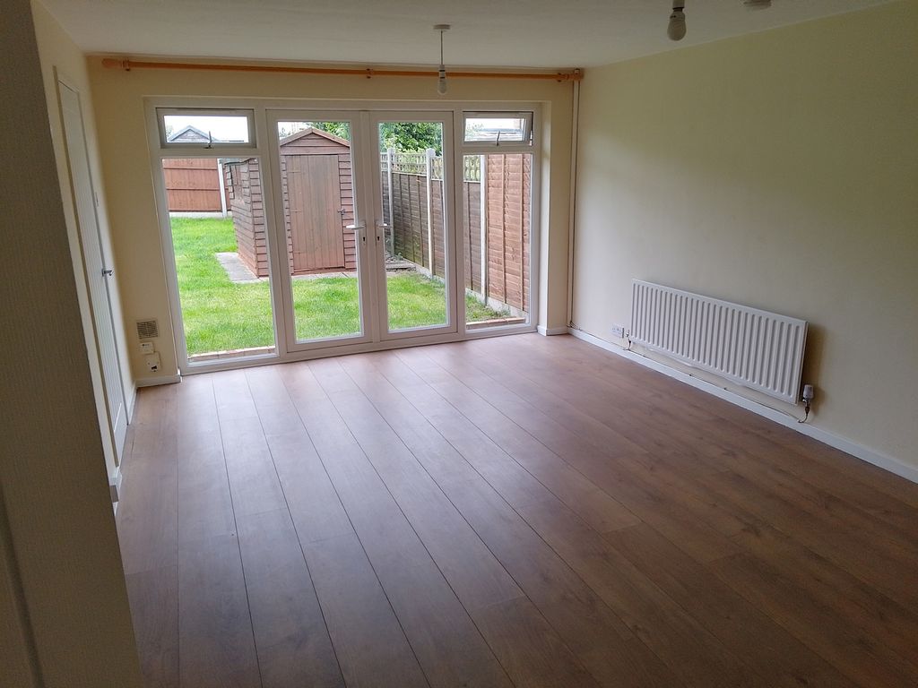 Property photo 3 of 10 Lounge Dining Room