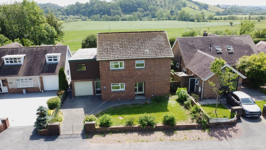 Property photo 1 of 19