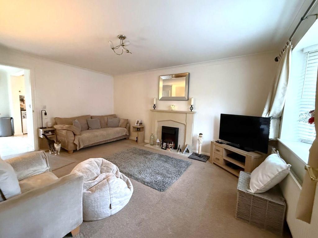 Property photo 2 of 17 Photo 1