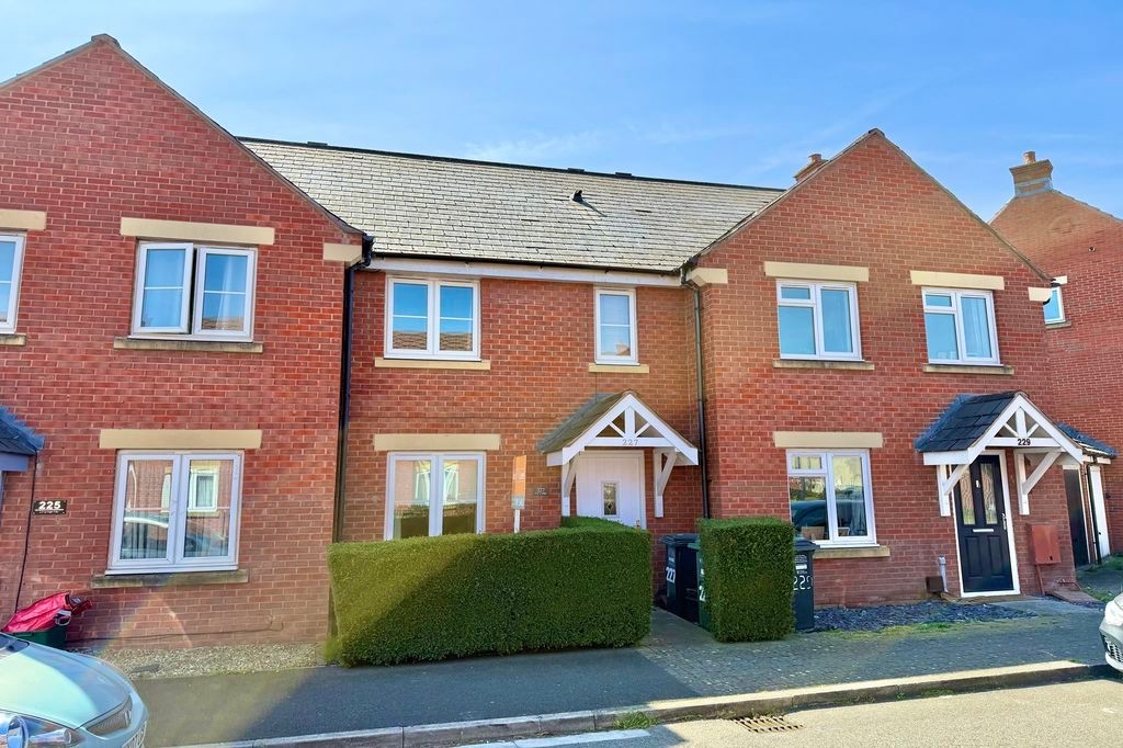Property photo 1 of 19 Front