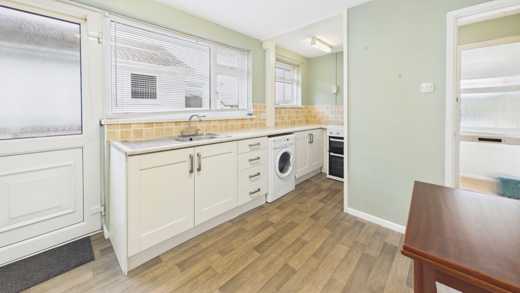 Property photo 3 of 10 Gallery