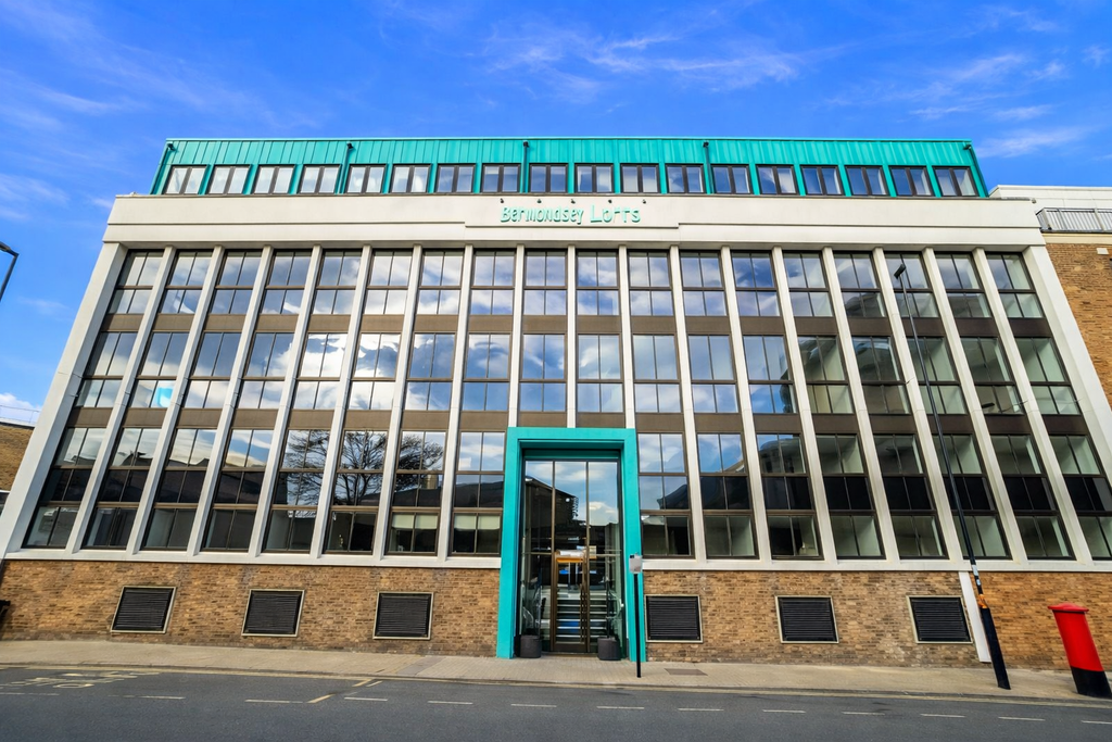 Property photo 1 of 14