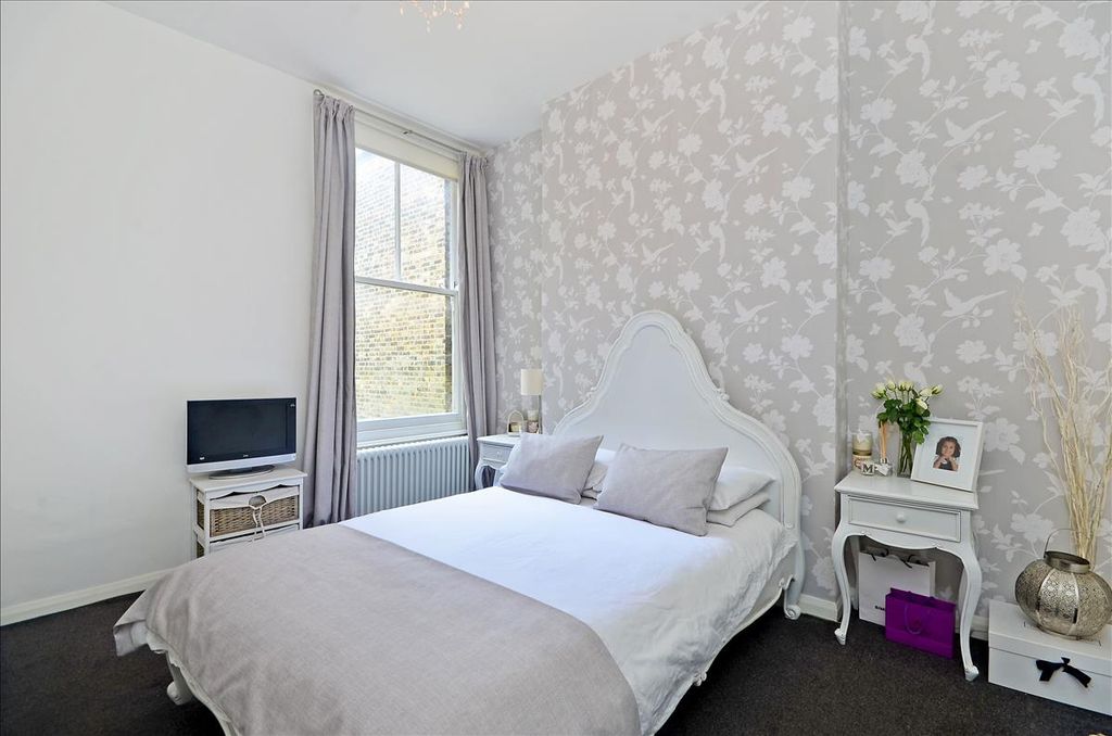 Property photo 3 of 10