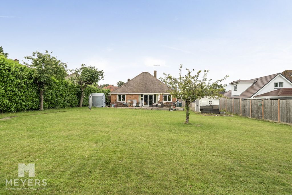 Property photo 2 of 19