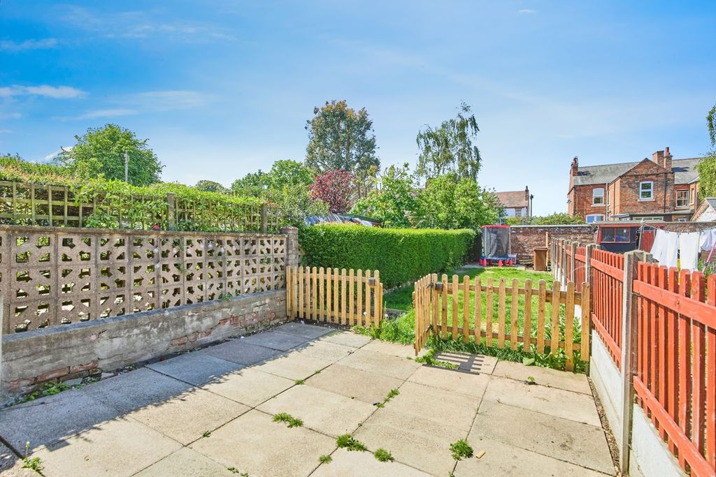 Property photo 3 of 17 Photo
