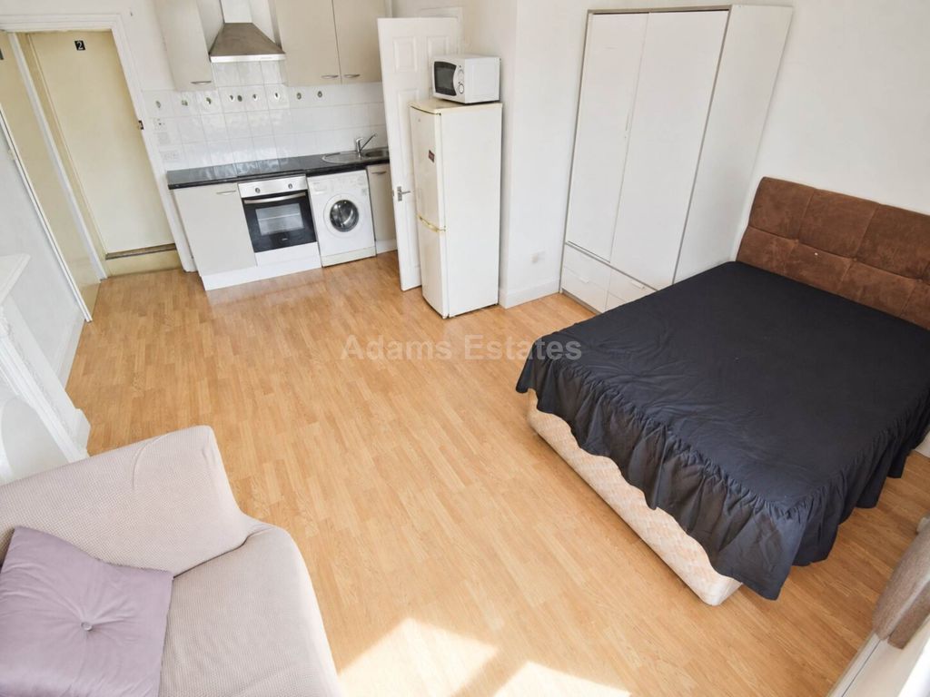 Property photo 2 of 3