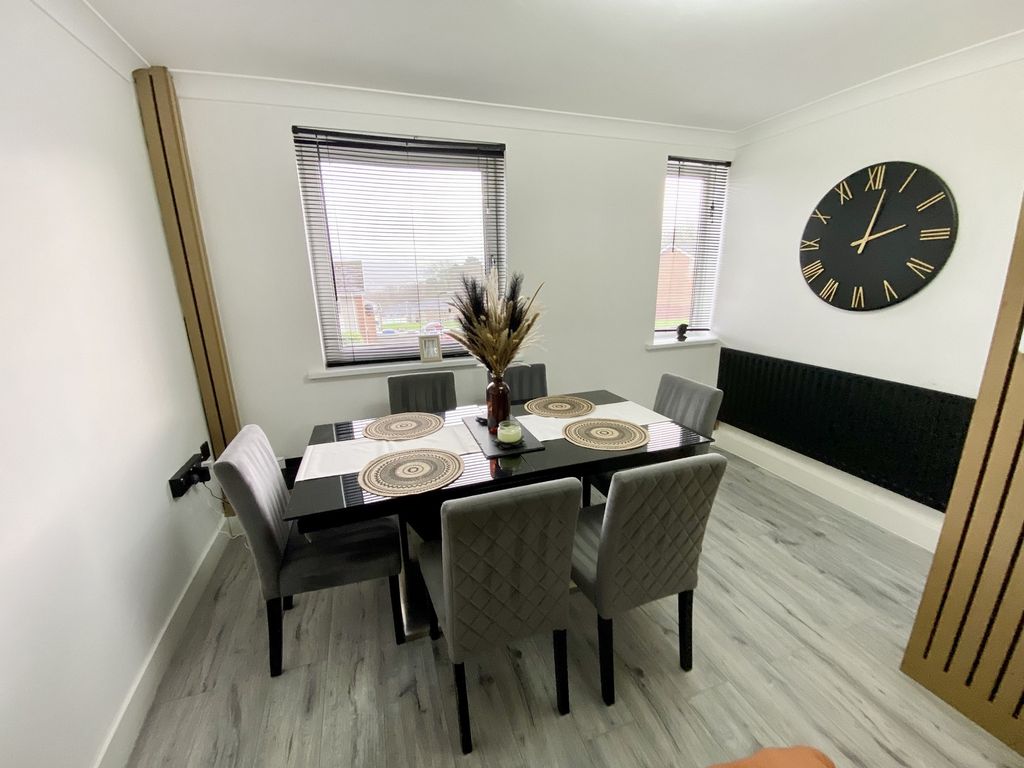 Property photo 3 of 13 Lounge-Dining Room