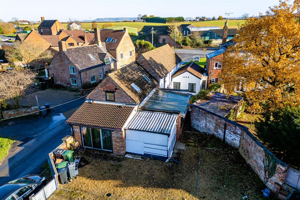 Property photo 3 of 46 Georgia House, Cambridge, Gloucester Gl2 7Al | Fre