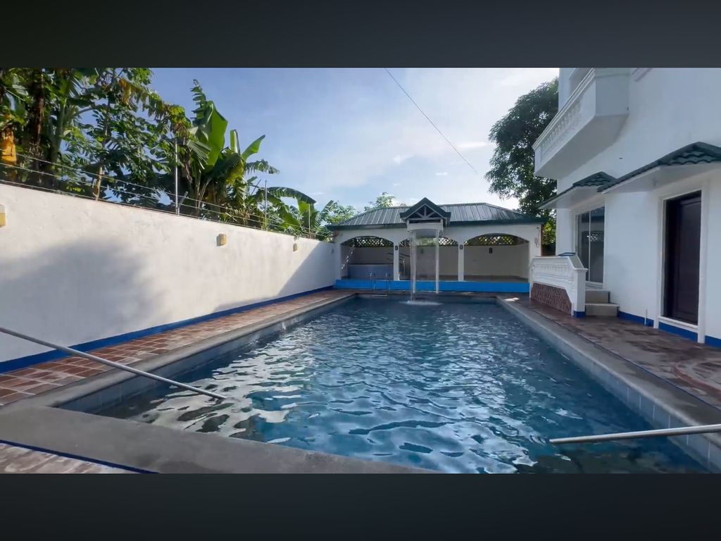 Property photo 3 of 24