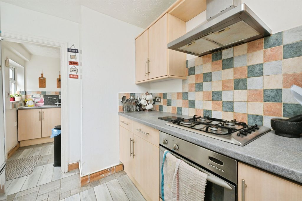 Property photo 2 of 15