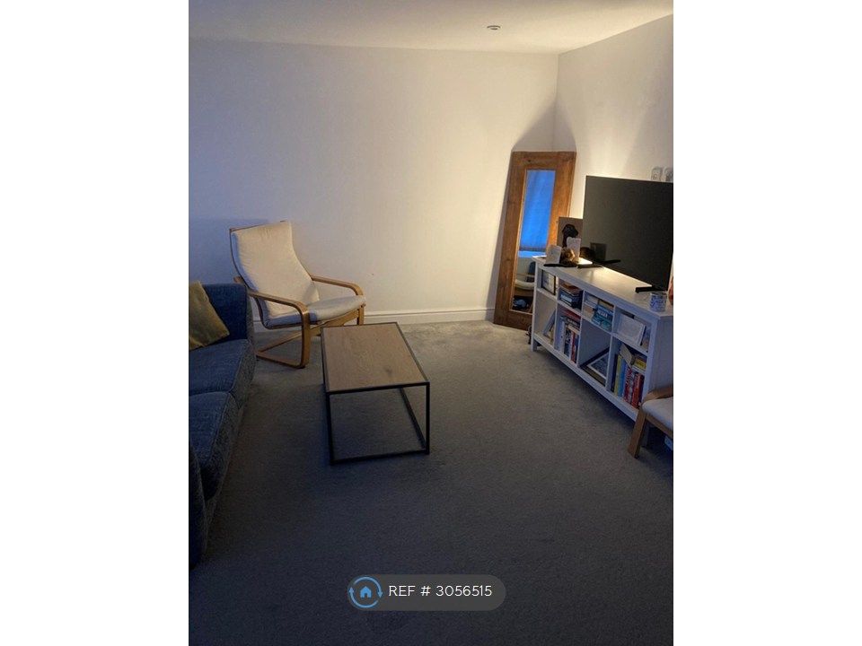 Property photo 1 of 3