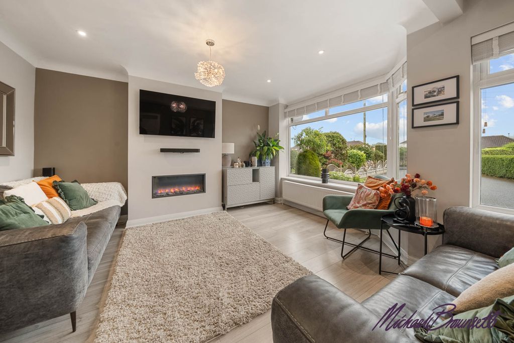 Property photo 3 of 45